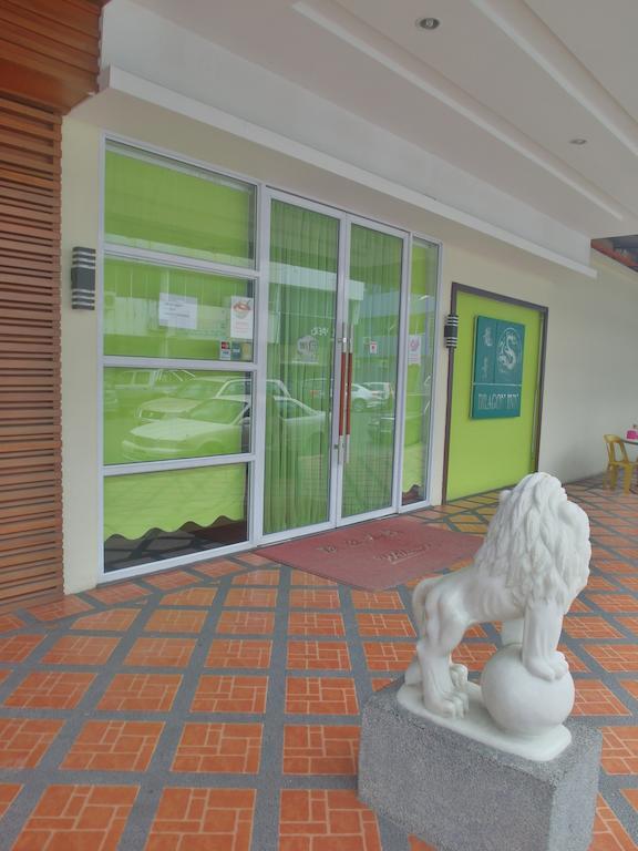 Dragon Inn Miri Exterior foto